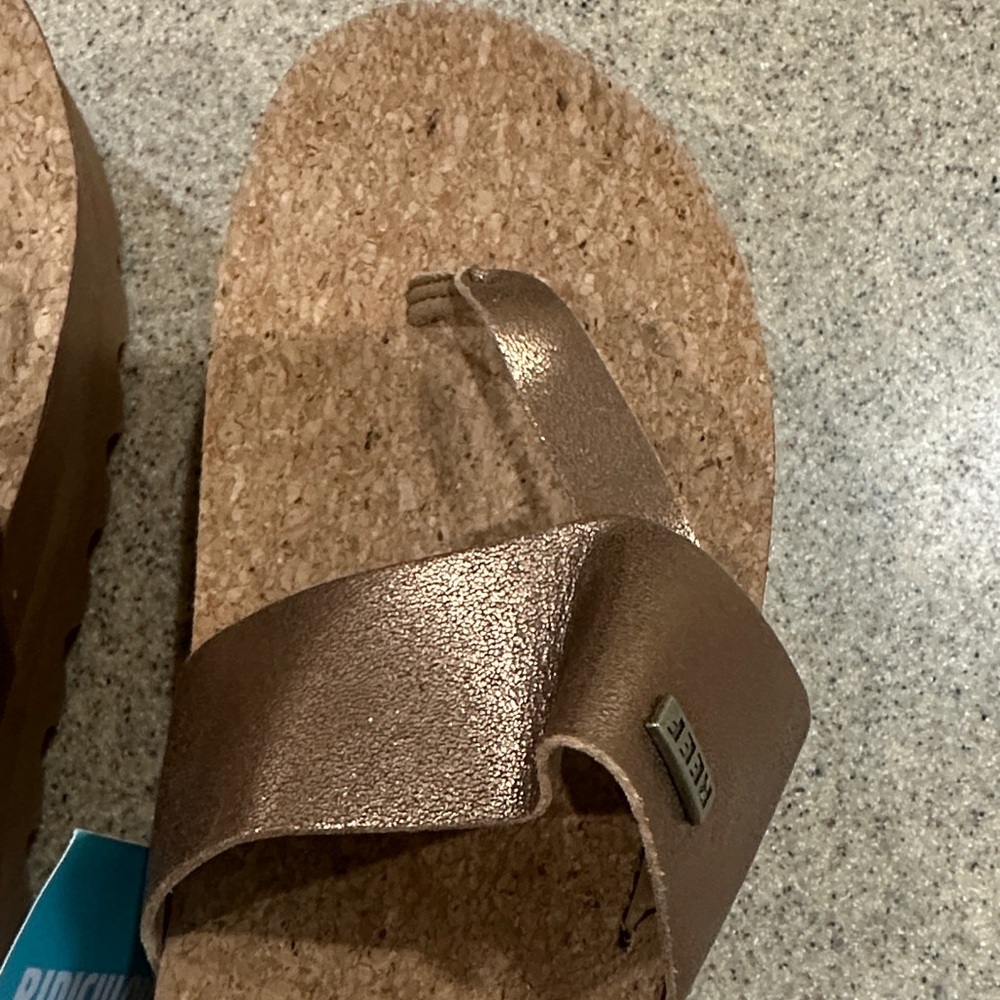 Reef Metallic Copper Cork Sandals NWT 11 - Picture 3 of 6